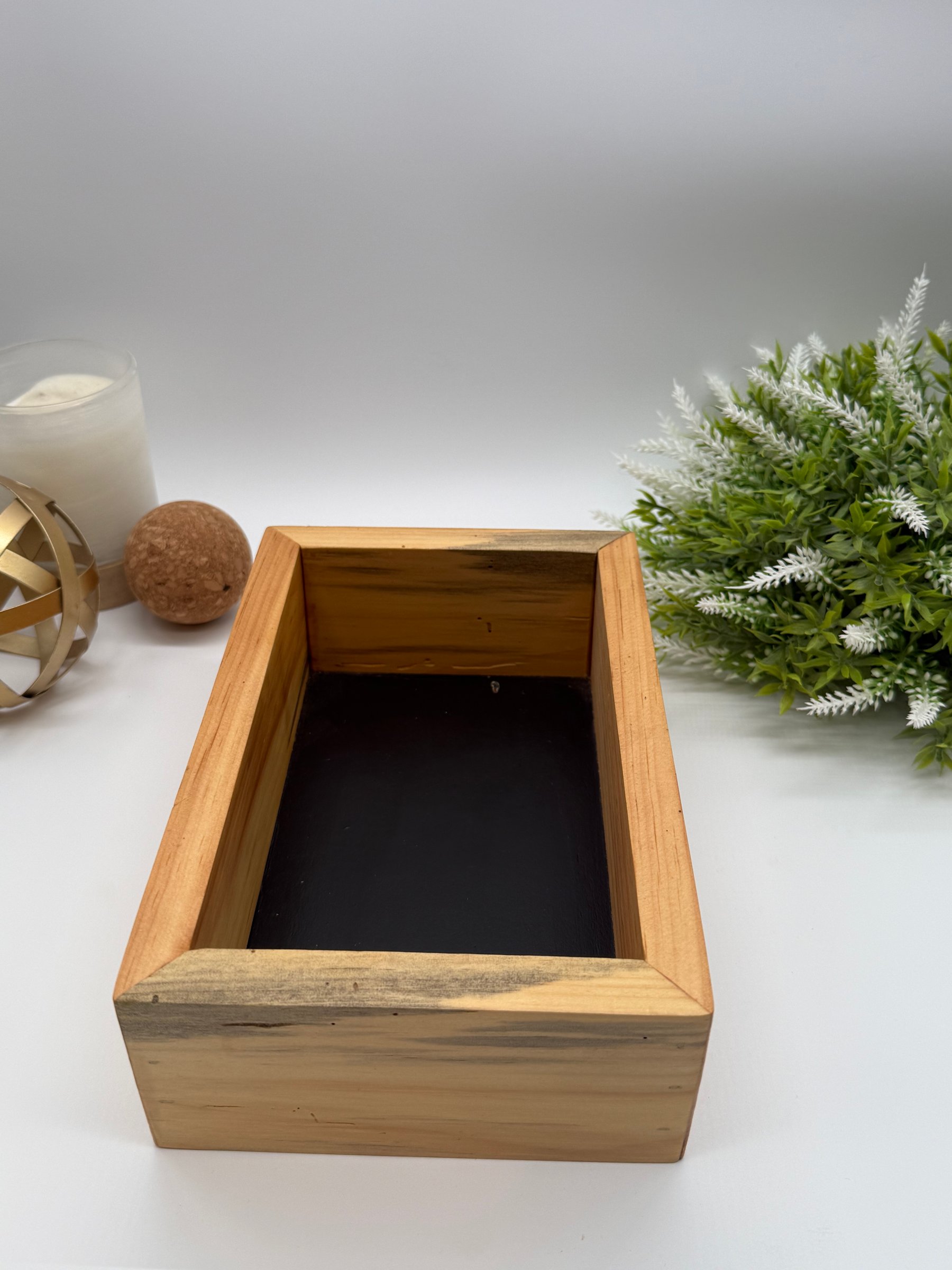 Rough Cut Pine Box